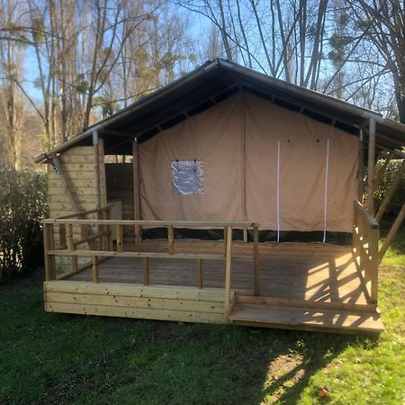 Camping Du Pont De St Gal Saint-Gal-sur-Sioule エクステリア 写真