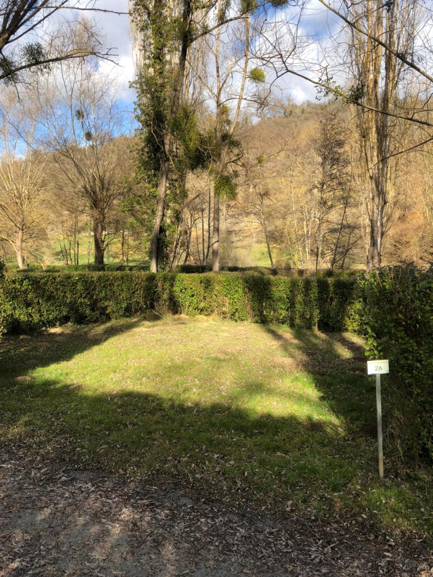 Camping Du Pont De St Gal Saint-Gal-sur-Sioule エクステリア 写真